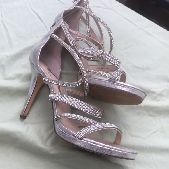 Size 10 silver jeweled sparkly straps high heeled shoe - Picture 2 of 9